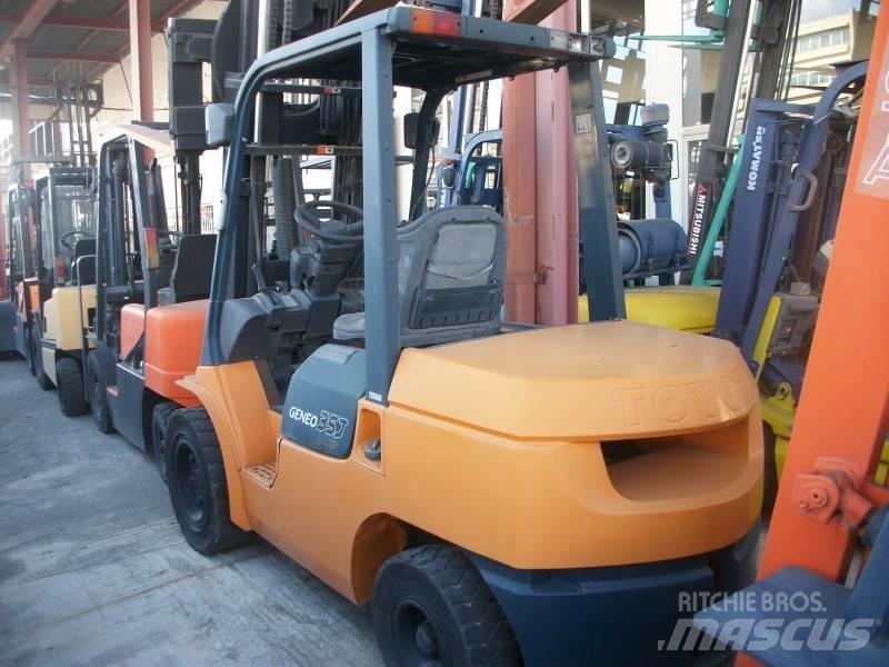 Toyota 7 FDJ 35 Dizelski viličari