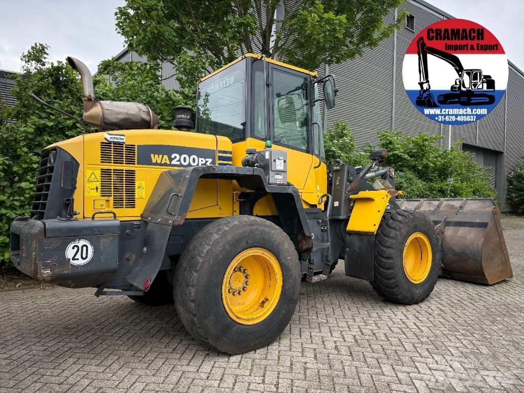 Komatsu WA 200 PZ-6 Utovarivači na kotačima