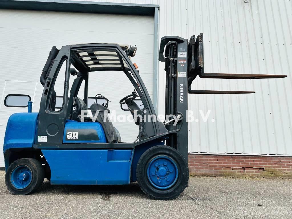 Nissan FGD 02A-300 Dizelski viličari