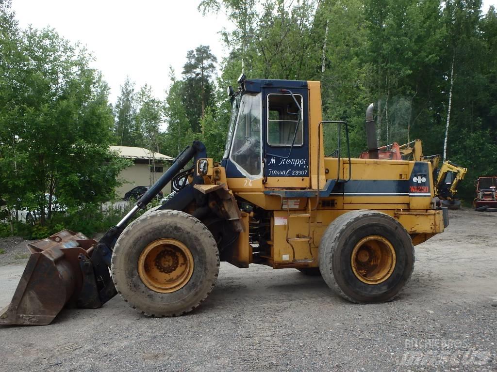 Komatsu WA 250-1 Utovarivači na kotačima