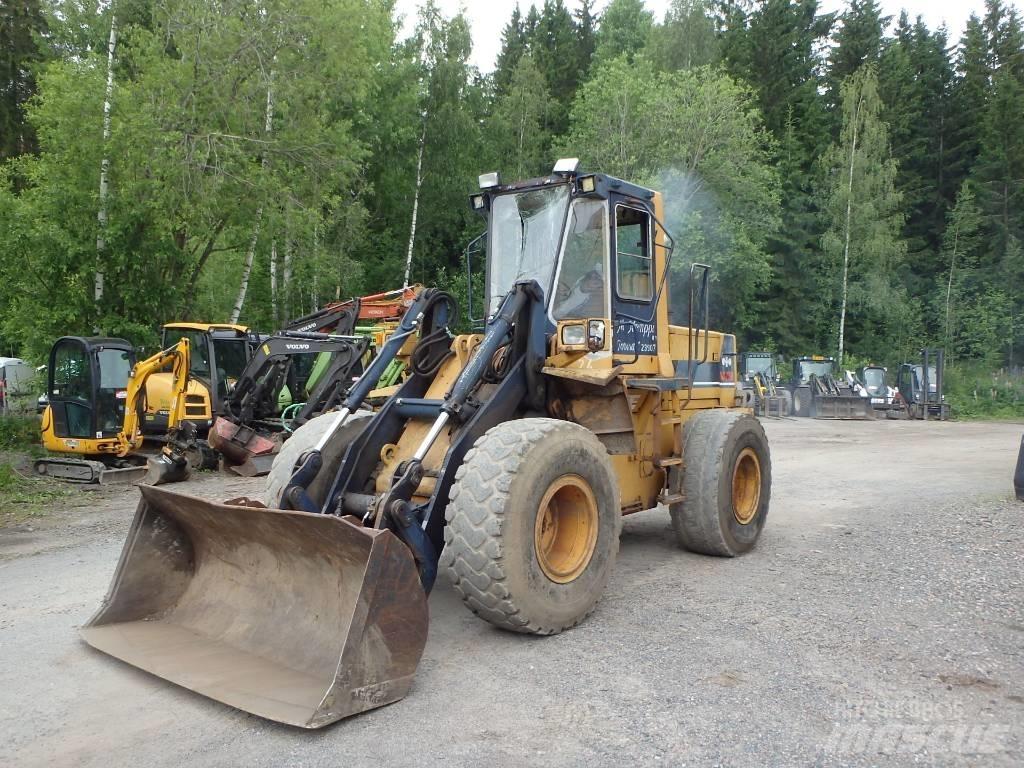 Komatsu WA 250-1 Utovarivači na kotačima