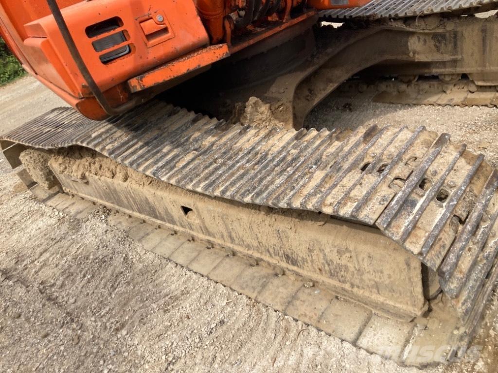 Hitachi EX 135 Bageri gusjeničari