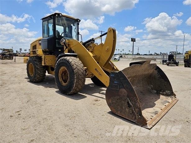 CAT 966M Utovarivači na kotačima