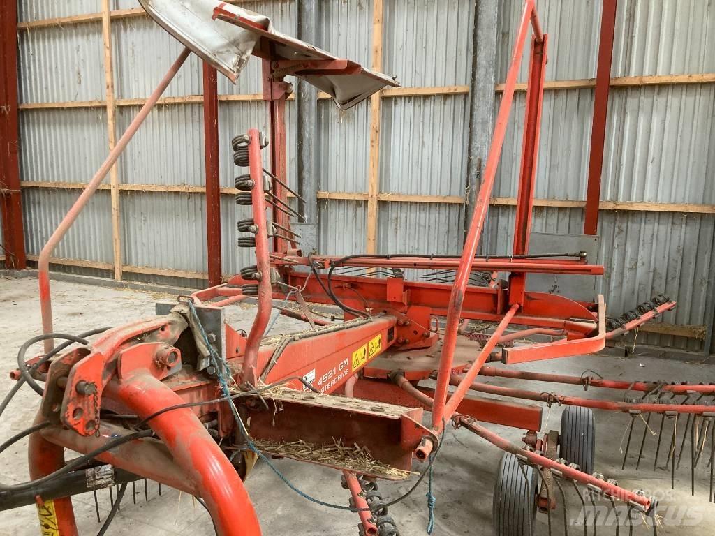 Kuhn GA 4521 Okretači i sakupljači sijena