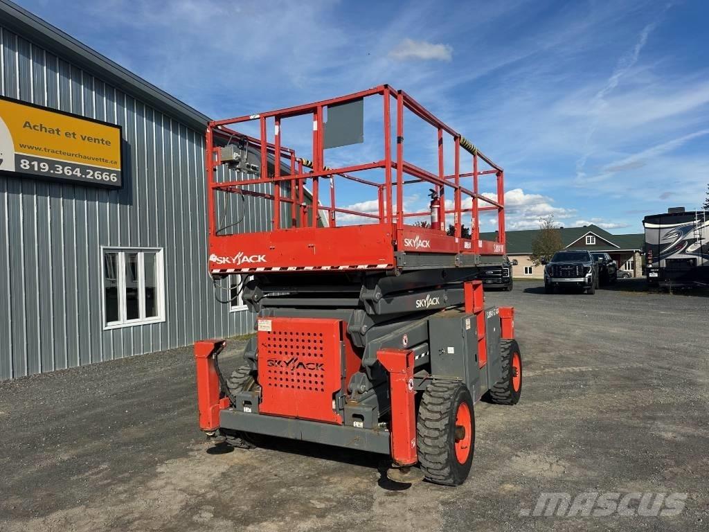 SkyJack SJ 8841 RT Škaraste platforme