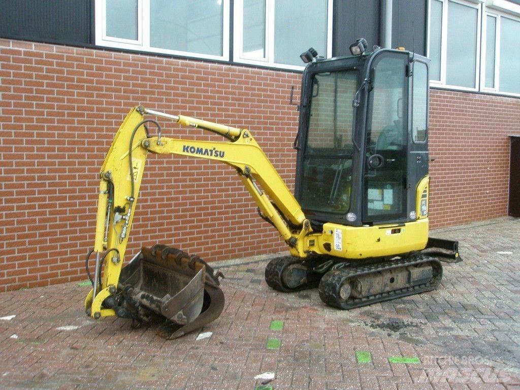 Komatsu PC16R-3HS Mini bageri <7t