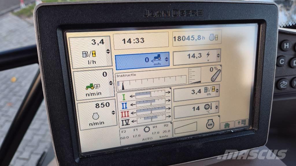 John Deere 6190 R Traktori