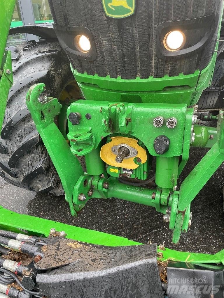 John Deere 6140R Traktori