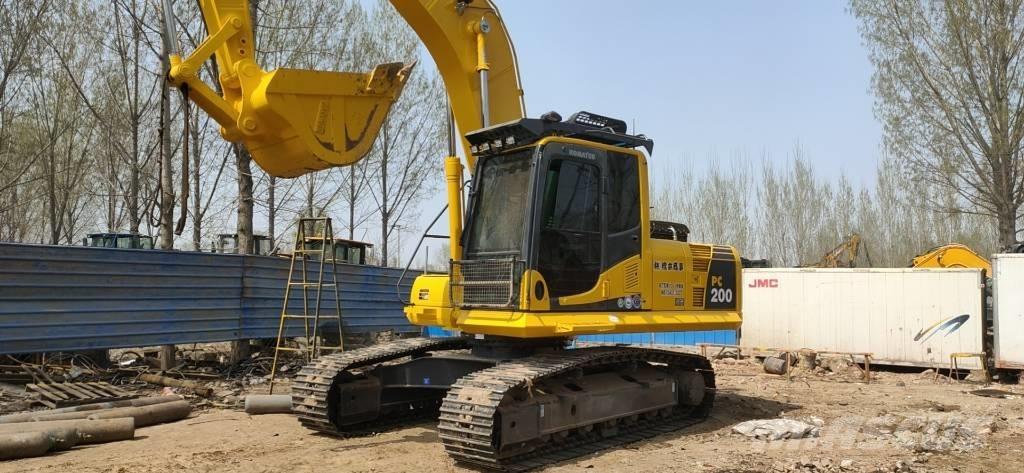 Komatsu PC 200-8 Bageri gusjeničari