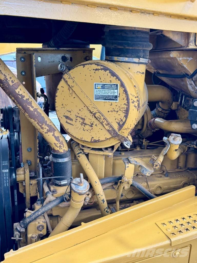 CAT D 6 H Buldožeri gusjeničari