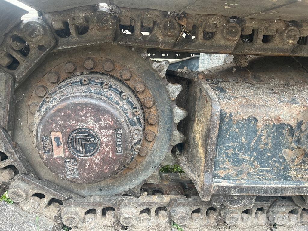 JCB JS 220 LC Bageri gusjeničari