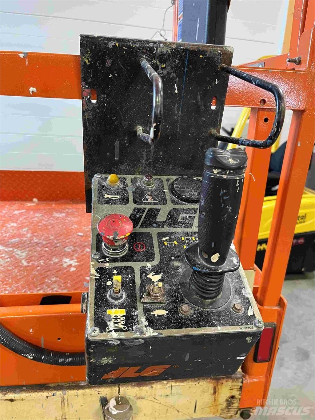 JLG 2646E2 Škaraste platforme