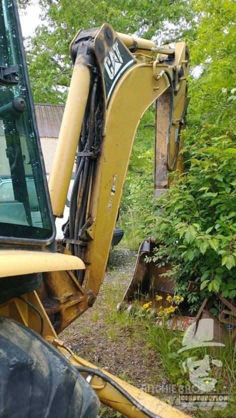 CAT 420 D Utovarni rovokopači