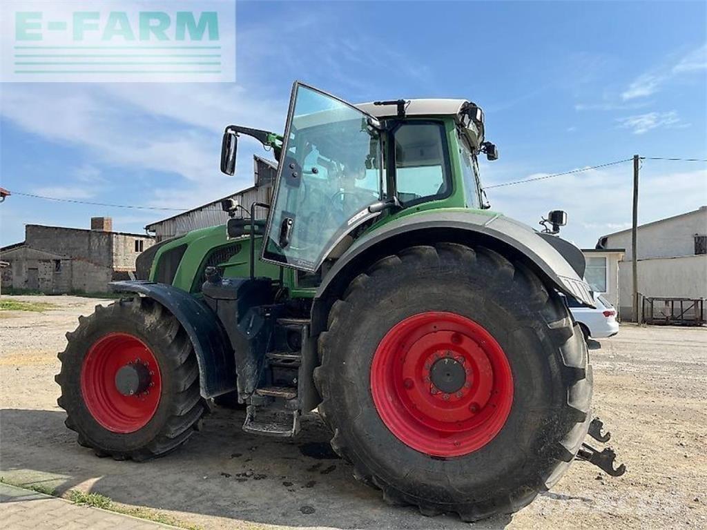 Fendt 826 vario Traktori