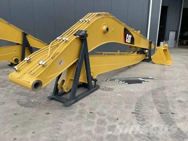 CAT 323D 18m Set Kašike / Korpe