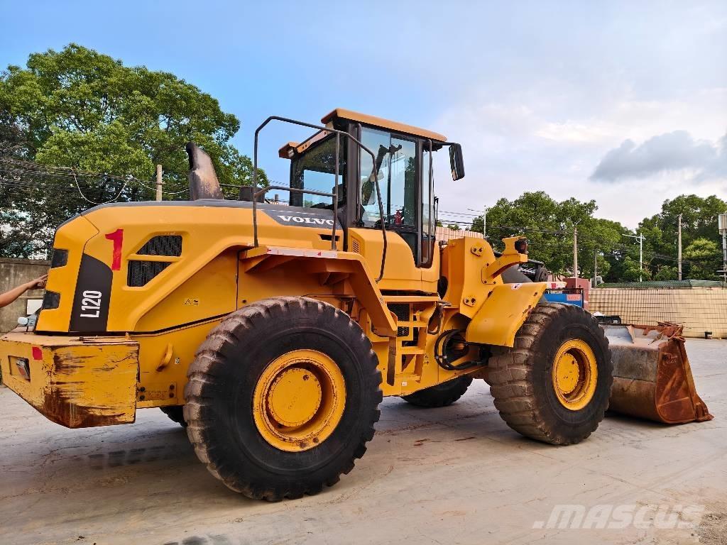 Volvo L 120 Utovarivači na kotačima