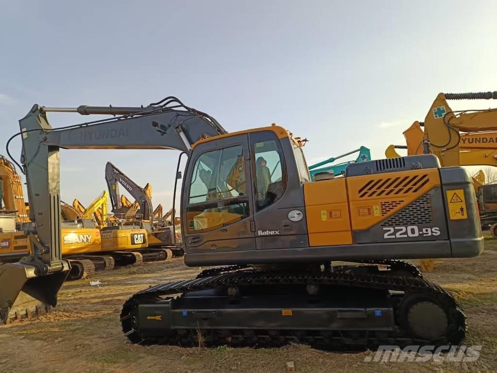 Hyundai 220-9s Bageri gusjeničari