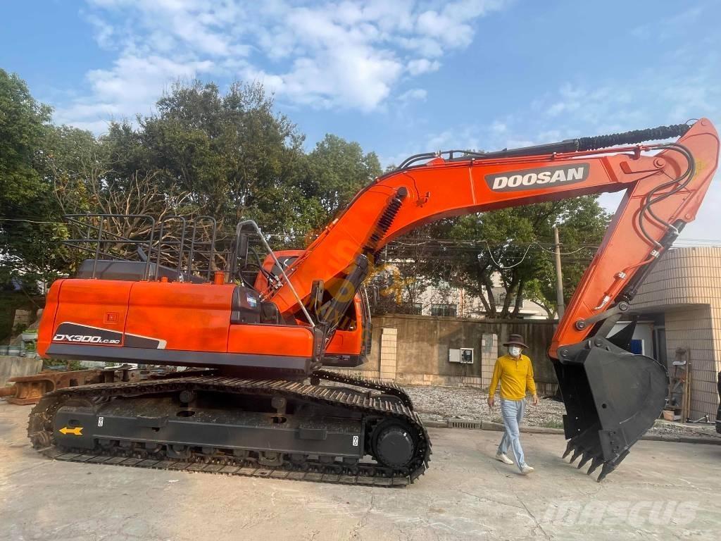 Doosan DX 300 Bageri gusjeničari