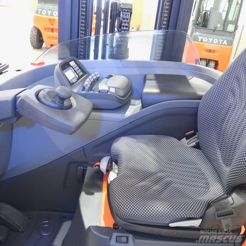 Toyota RRE160H Viličari sa pomičnim stupom