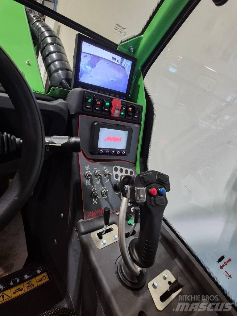 Avant 640 Skid steer mini utovarivači