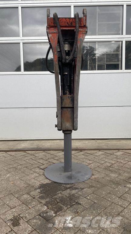 Rammer S23 Čekići