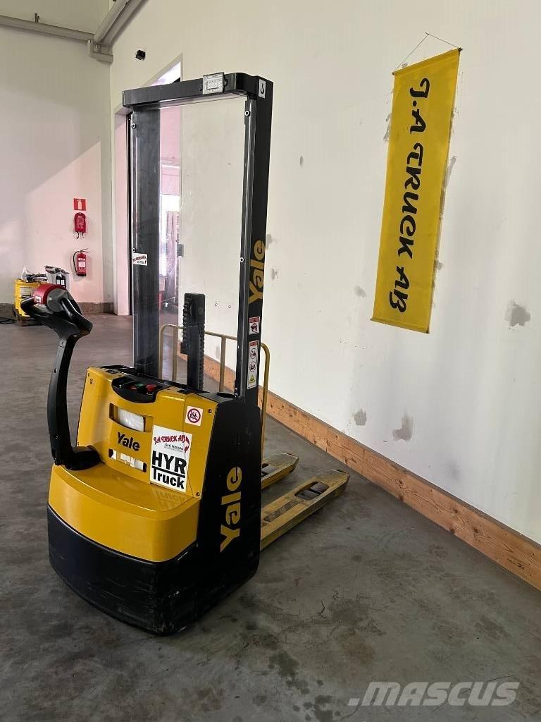 Yale MS 10 E Ručni električni viličar