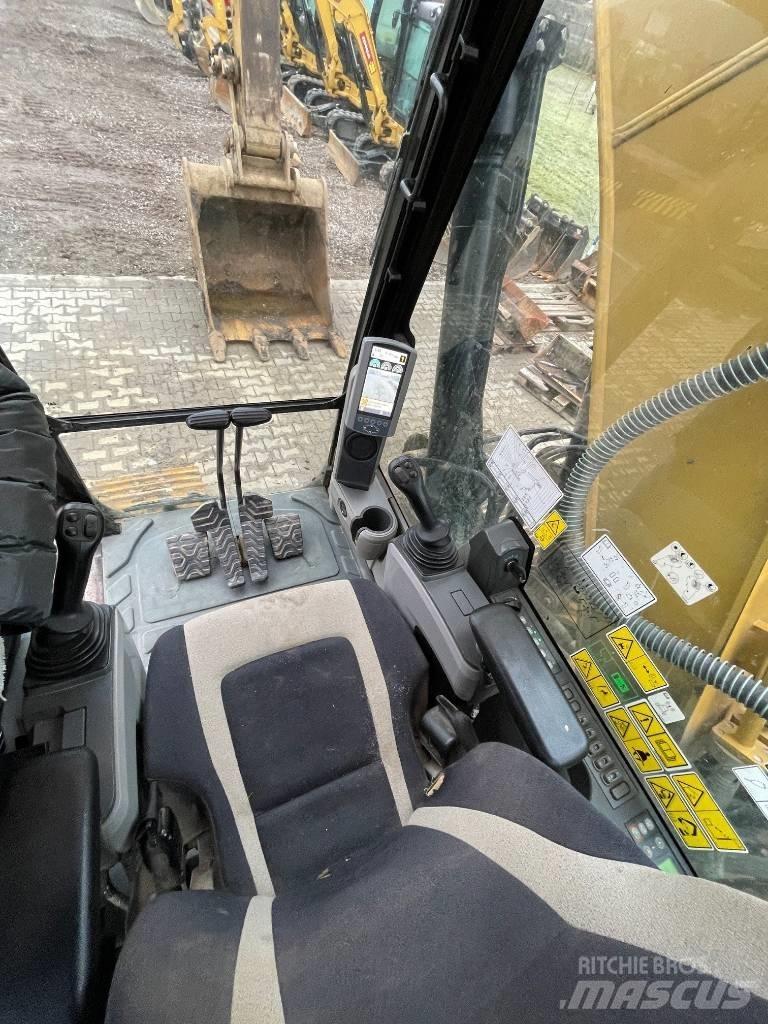 CAT 323 ELN Bageri gusjeničari