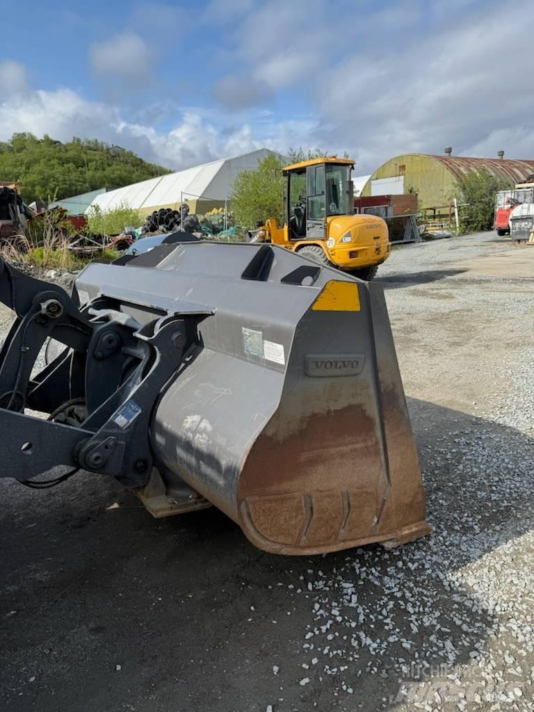 Volvo L 70 H Utovarivači na kotačima