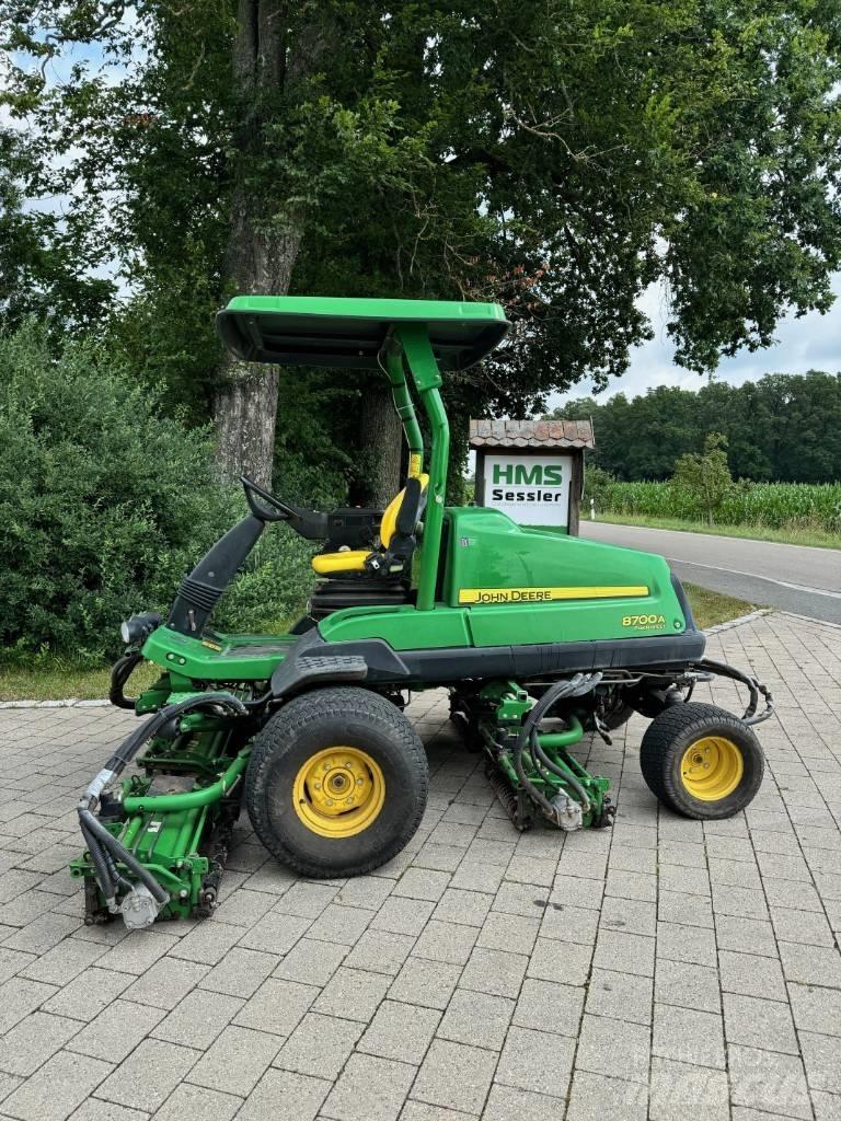 John Deere 8700 A Kosilice za otvoren prostor