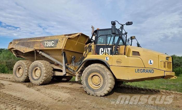 CAT 730C2 Buldožeri gusjeničari