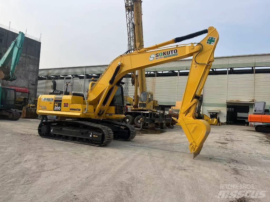 Komatsu PC 200-8N1 Bageri gusjeničari