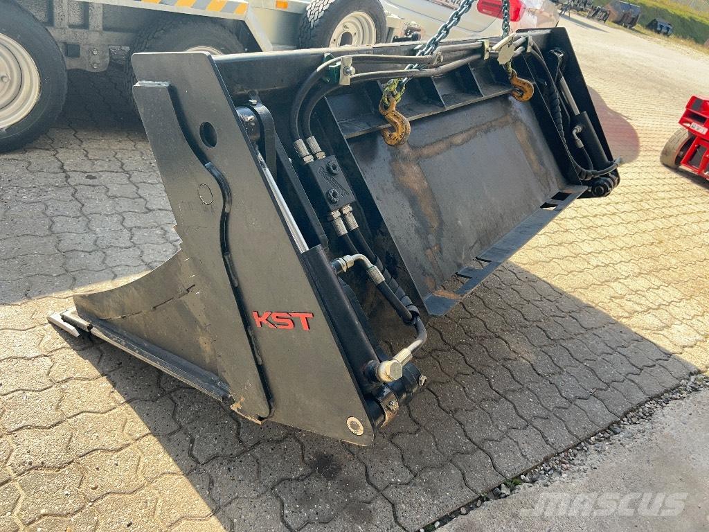  KST 4 i en skovl Kašike / Korpe