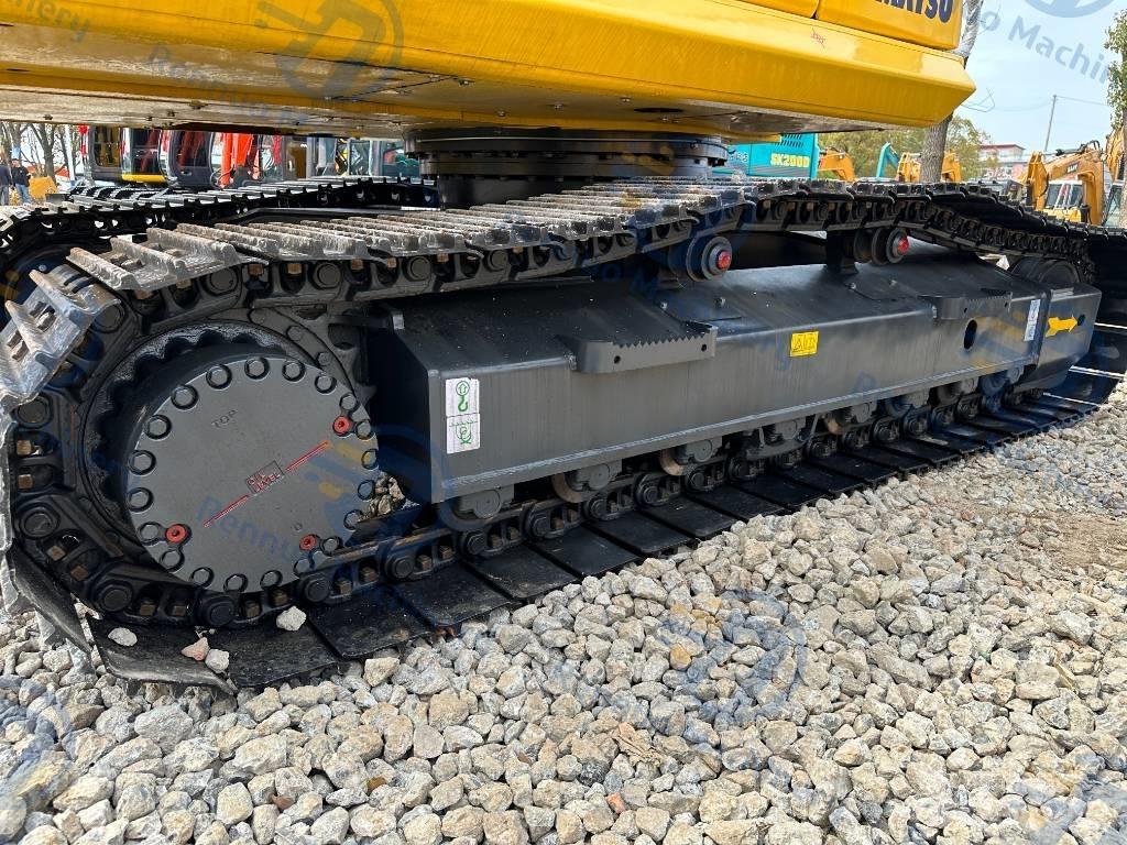 Komatsu PC 220-8 Bageri gusjeničari