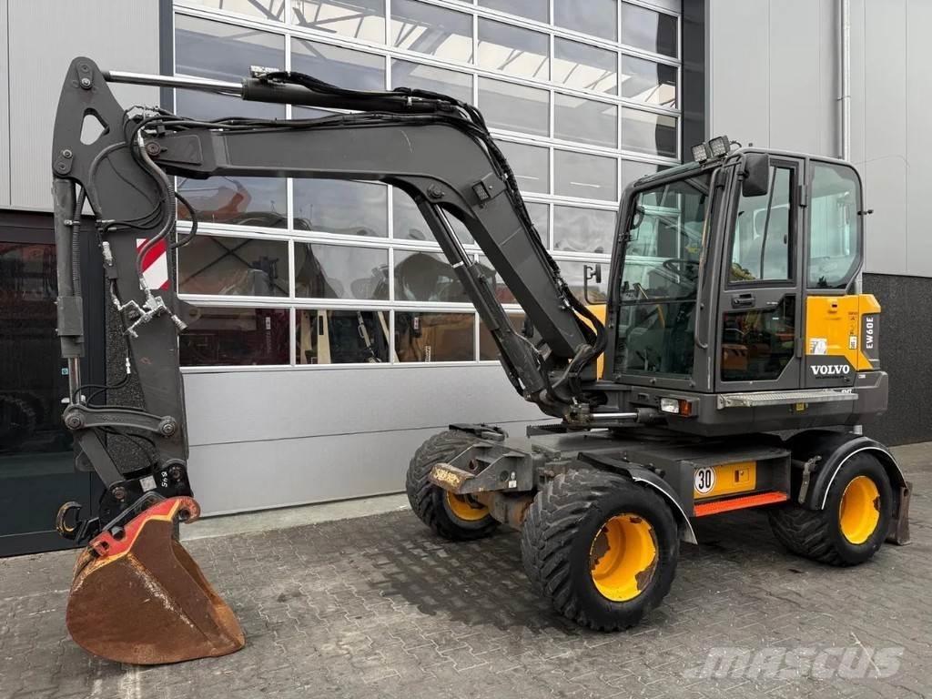 Volvo EW60E | A/C Midi bageri 7t – 12t