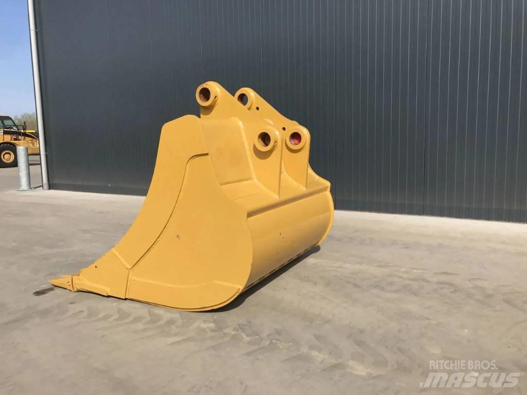 CAT 326F Kašike / Korpe