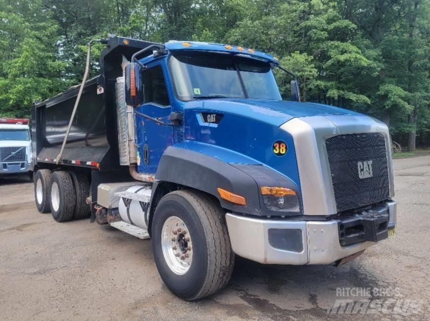 CAT CT 660 Kiper kamioni