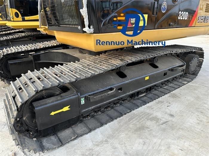 CAT 320 D2L Bageri gusjeničari
