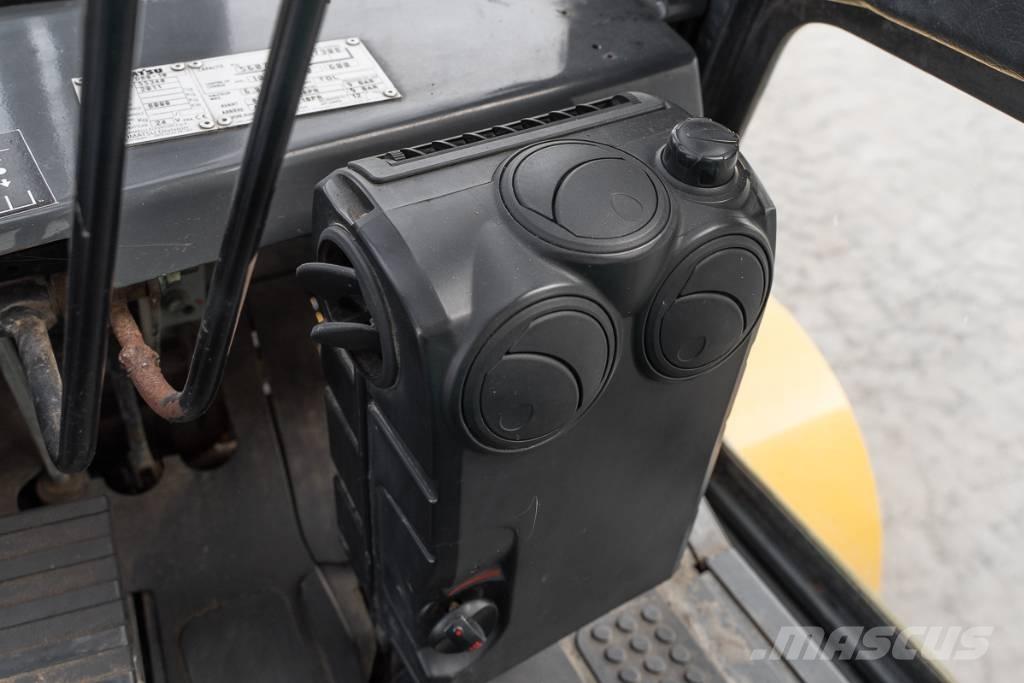 Komatsu FD 80-10 Dizelski viličari