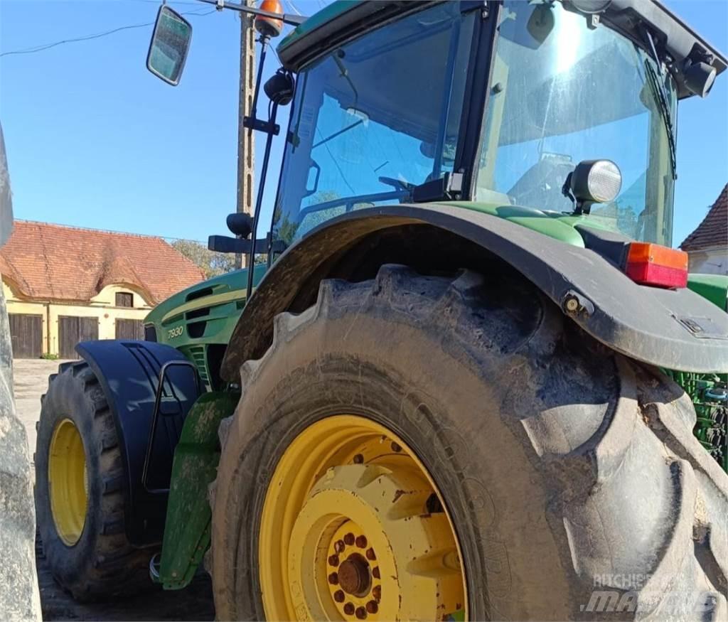 John Deere 7930 Traktori