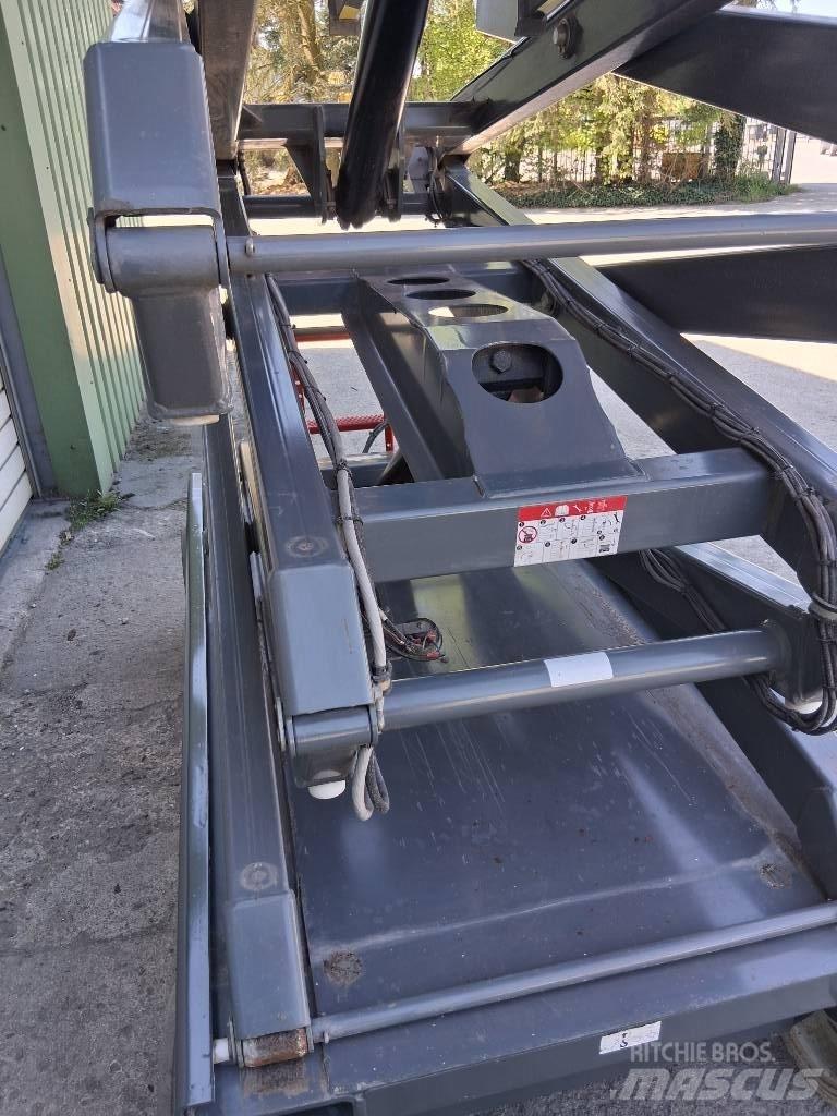 SkyJack SJ III 4626 Škaraste platforme