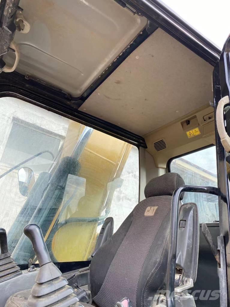CAT 313 D Bageri gusjeničari