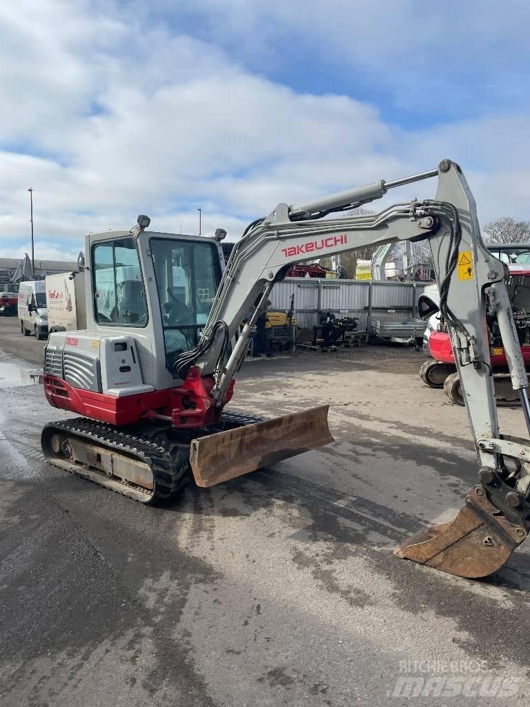 Takeuchi TB 235 Mini bageri <7t