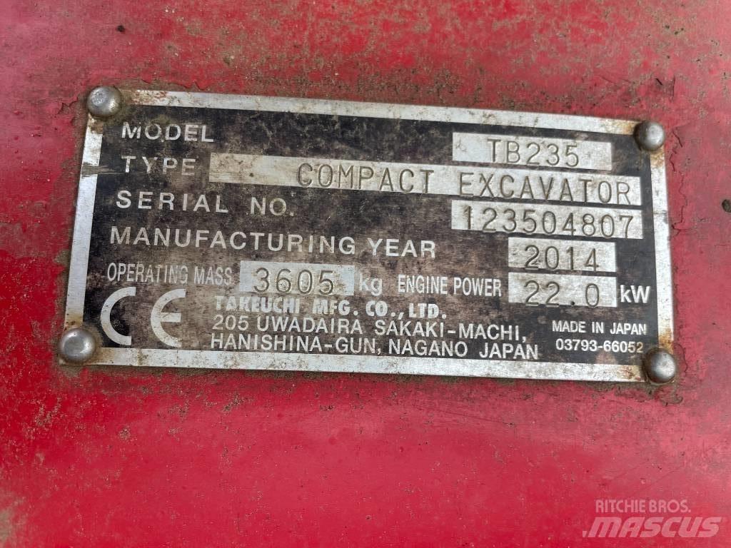 Takeuchi TB 235 Mini bageri <7t