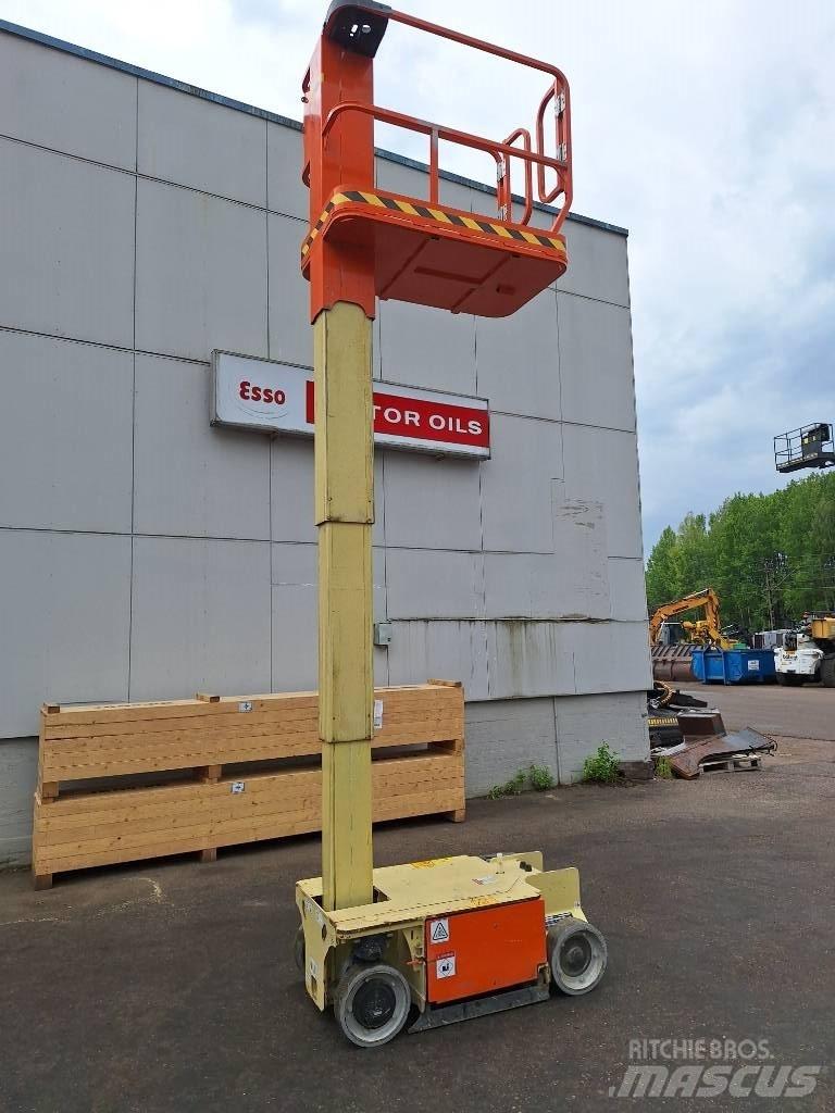 JLG 1230 ES Škaraste platforme