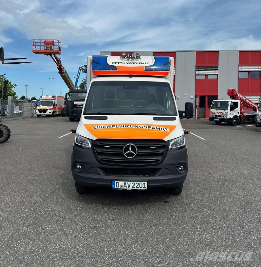Mercedes-Benz 100 D Vozila za hitnu pomoć