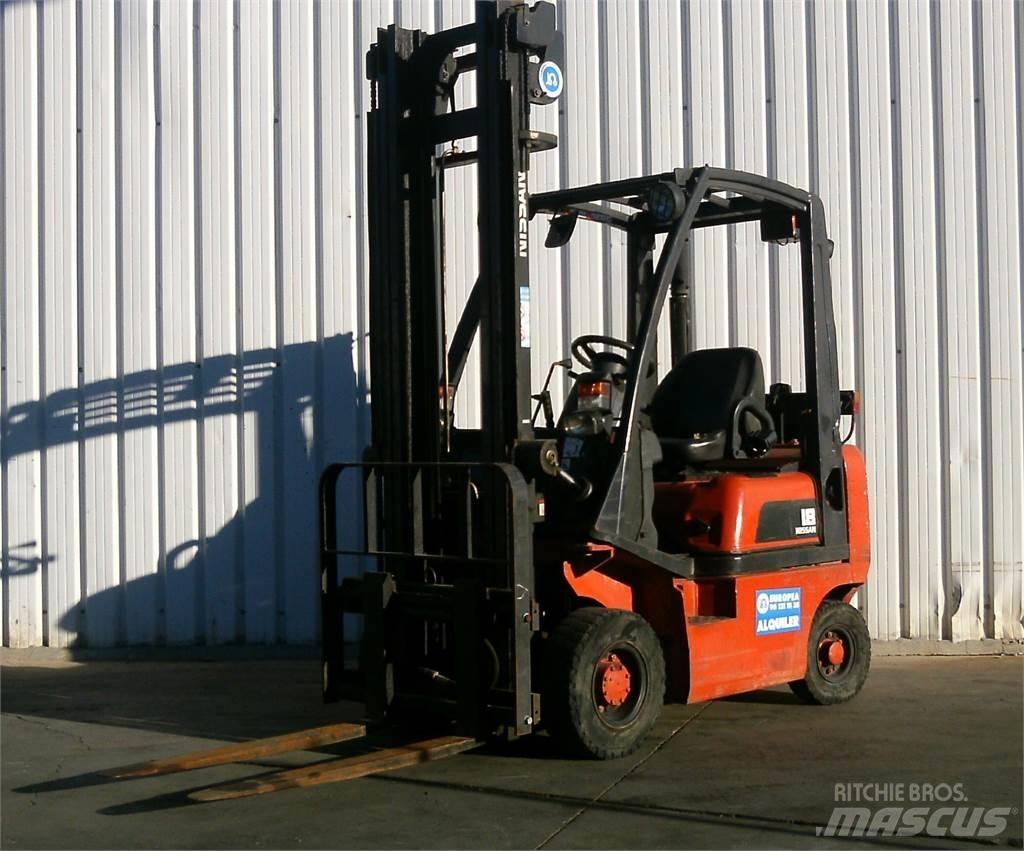 Nissan FD01A18Q Dizelski viličari