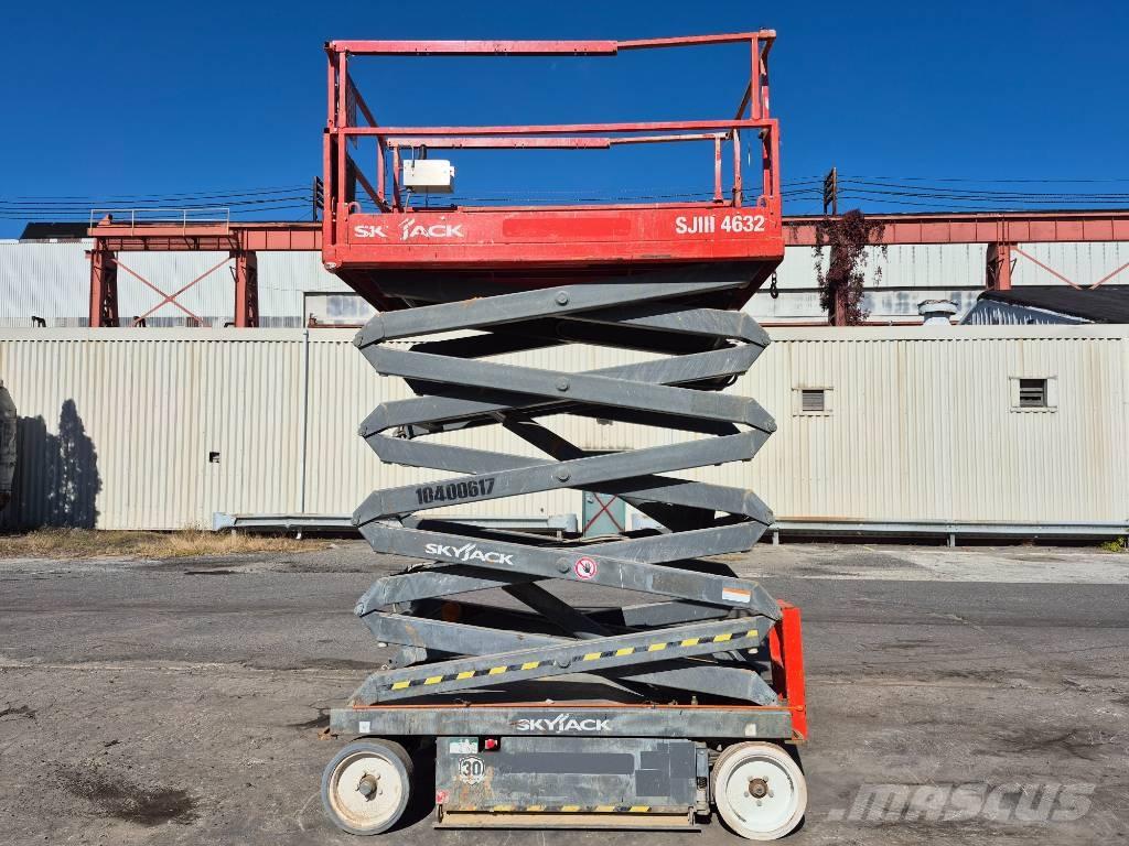 SkyJack SJ III 4632 Škaraste platforme