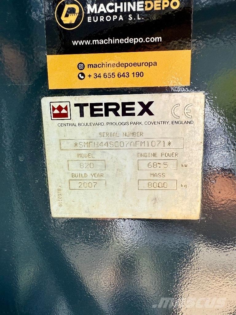 Terex 820 Utovarni rovokopači