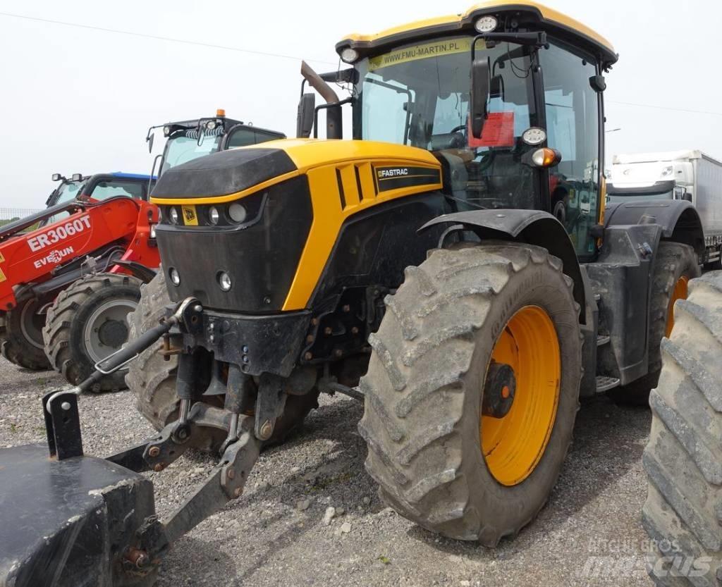 JCB Fastrac 4220 Traktori