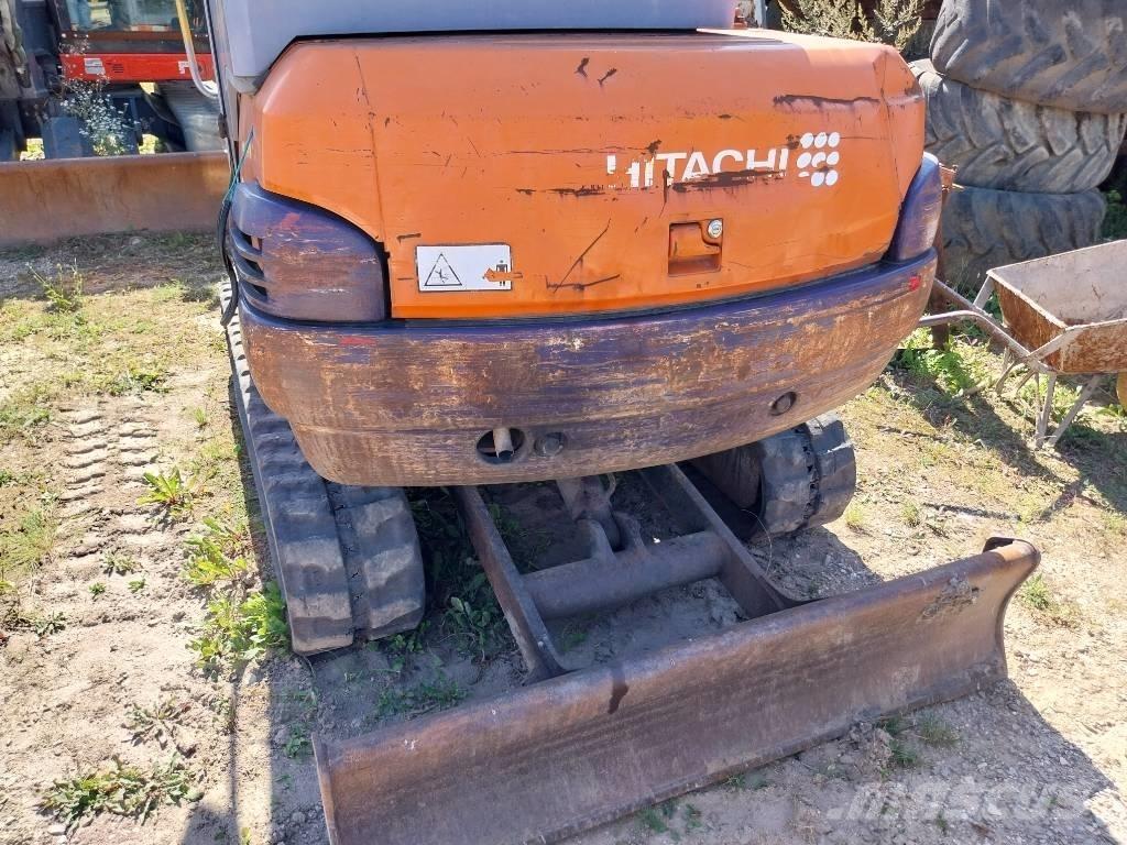 Hitachi EX 30-2 Mini bageri <7t